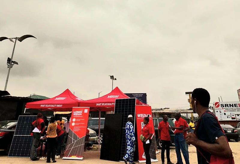 Attivazione del mercato dell'arena rivoluzionaria di WERAN Solar a Lagos, Nigeria