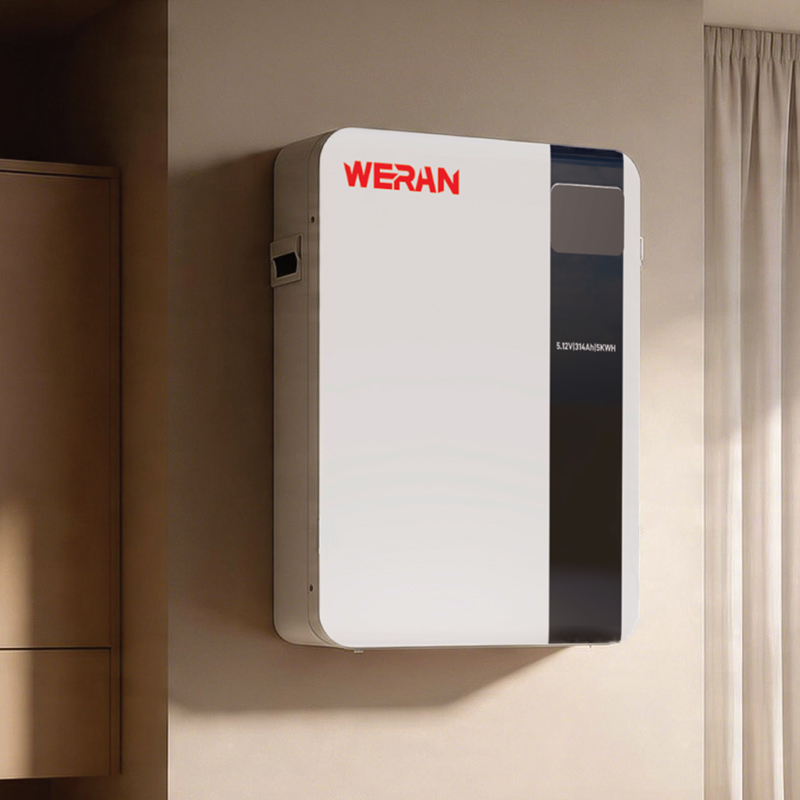 Batteria LiFePO4 montata a parete WERAN 51,2 V 100 Ah 5,12 kWh per accumulo di energia solare residenziale